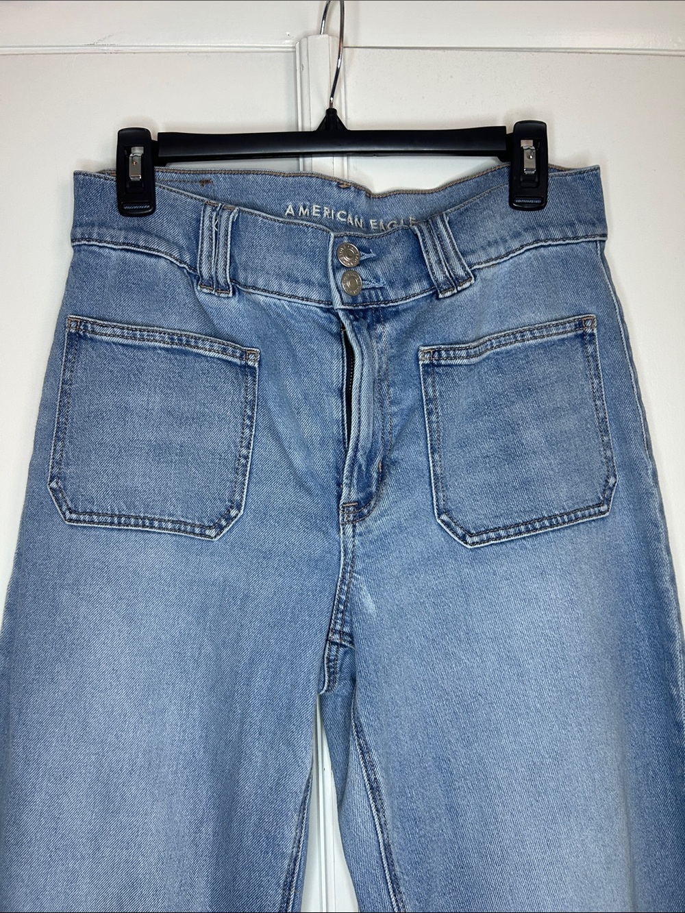 American Eagle Wide Leg Light Wash Cropped Jeans - Picture 4 of 8